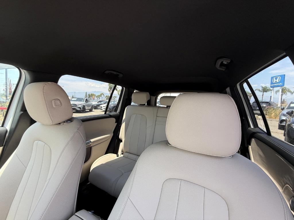 new 2025 Mercedes-Benz GLB 250 car, priced at $49,520