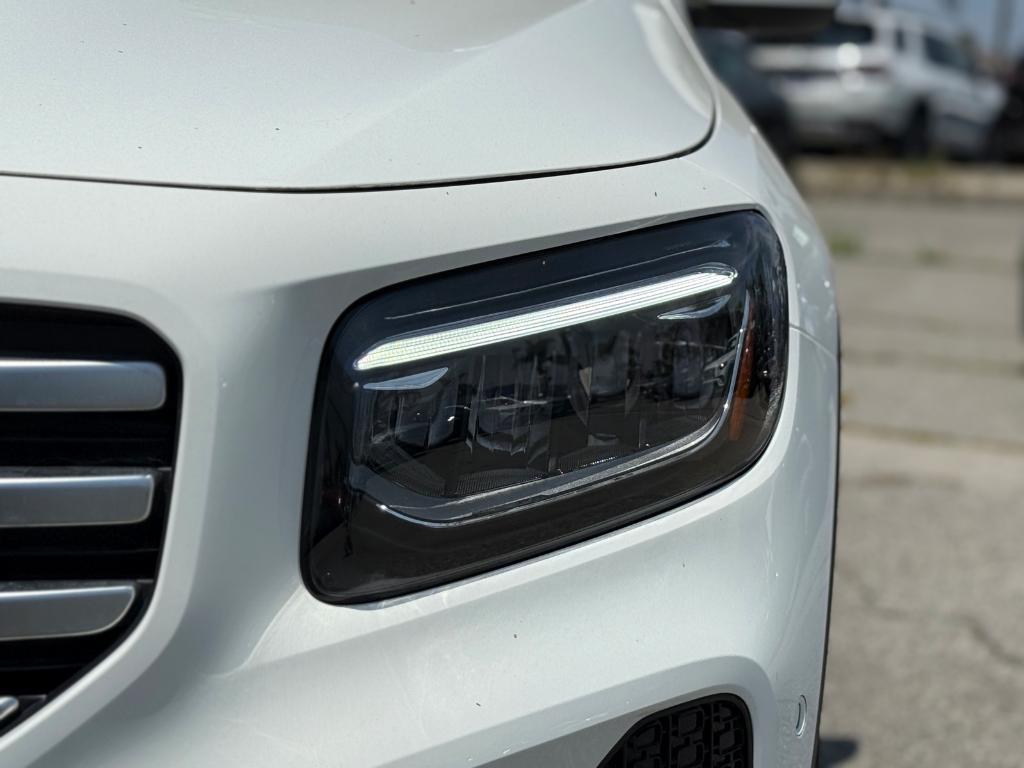 new 2025 Mercedes-Benz GLB 250 car, priced at $49,520