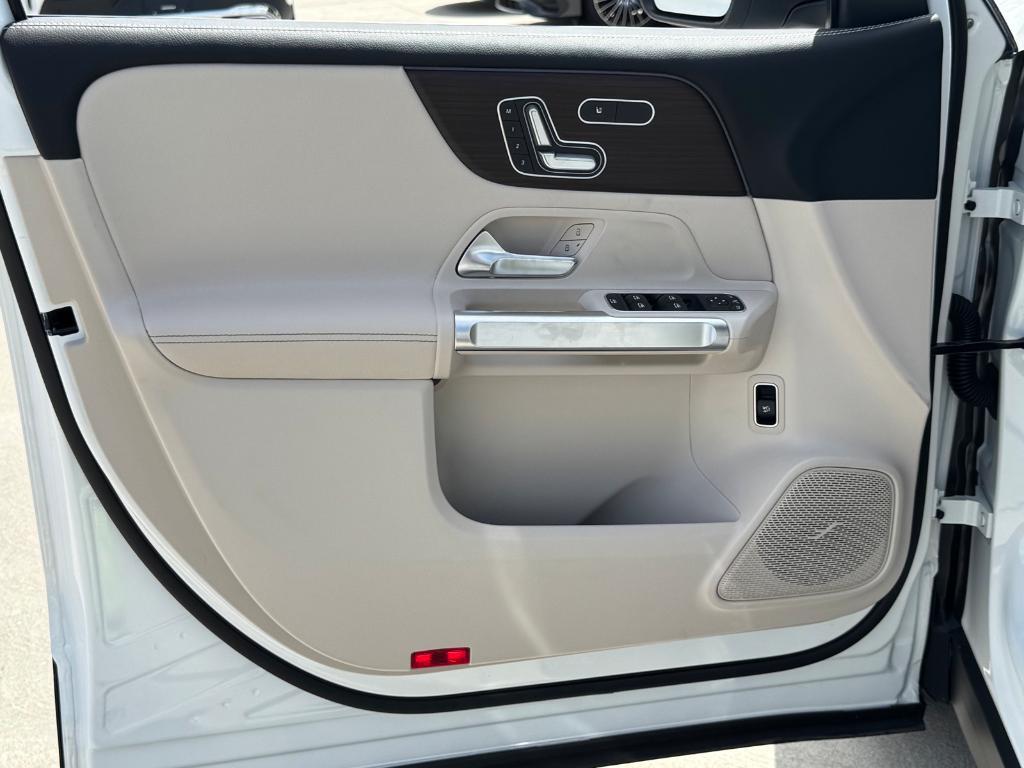 new 2026 Mercedes-Benz GLB 250 car, priced at $48,205