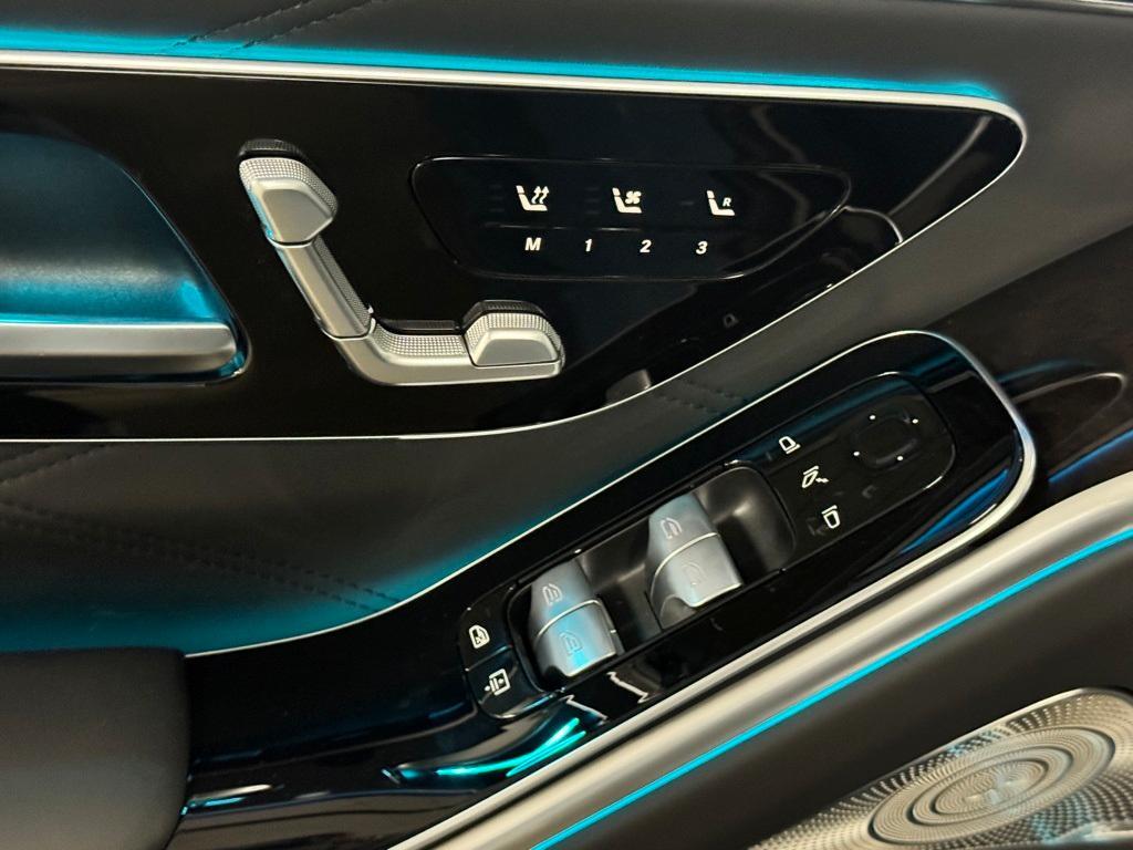 new 2024 Mercedes-Benz Maybach S 680 car, priced at $257,850