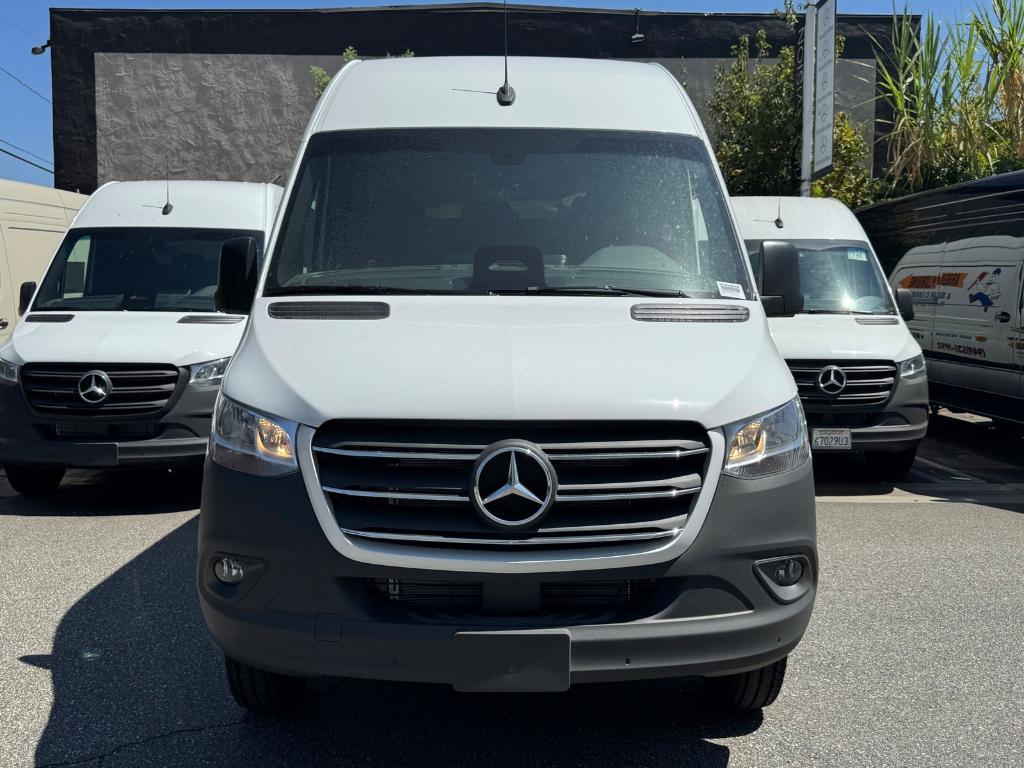 new 2025 Mercedes-Benz Sprinter 3500 car, priced at $73,247