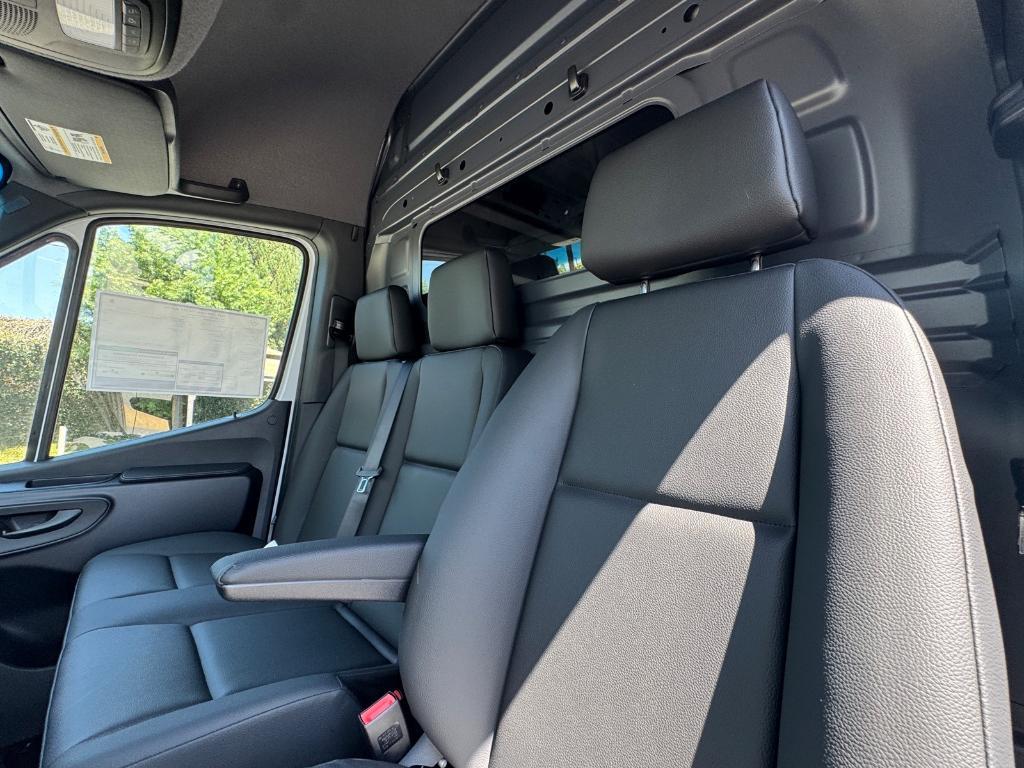 new 2025 Mercedes-Benz Sprinter 3500 car, priced at $73,247