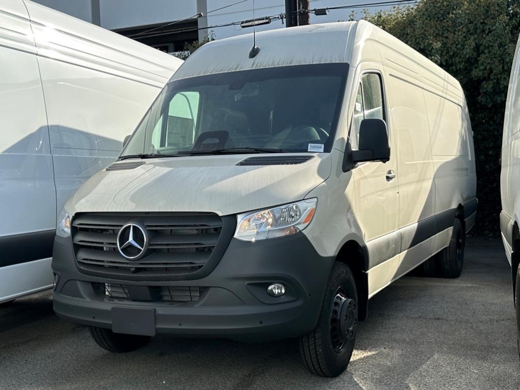 new 2025 Mercedes-Benz Sprinter 3500 car, priced at $78,231