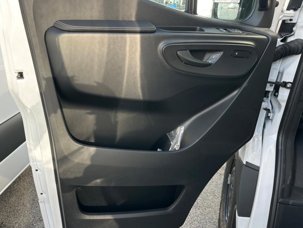 new 2025 Mercedes-Benz Sprinter 2500 car, priced at $67,958