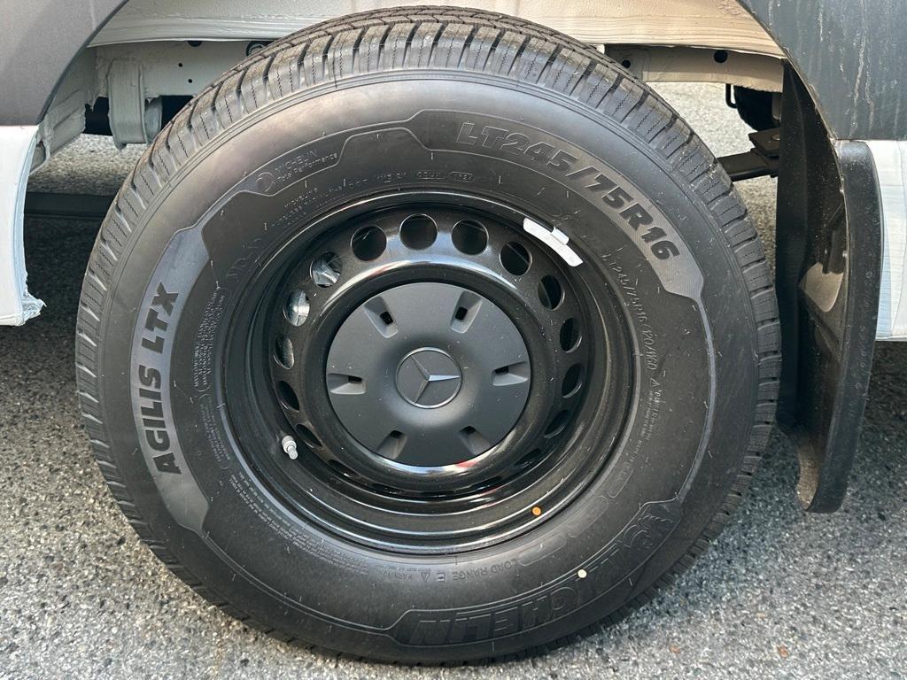 new 2025 Mercedes-Benz Sprinter 2500 car, priced at $67,958