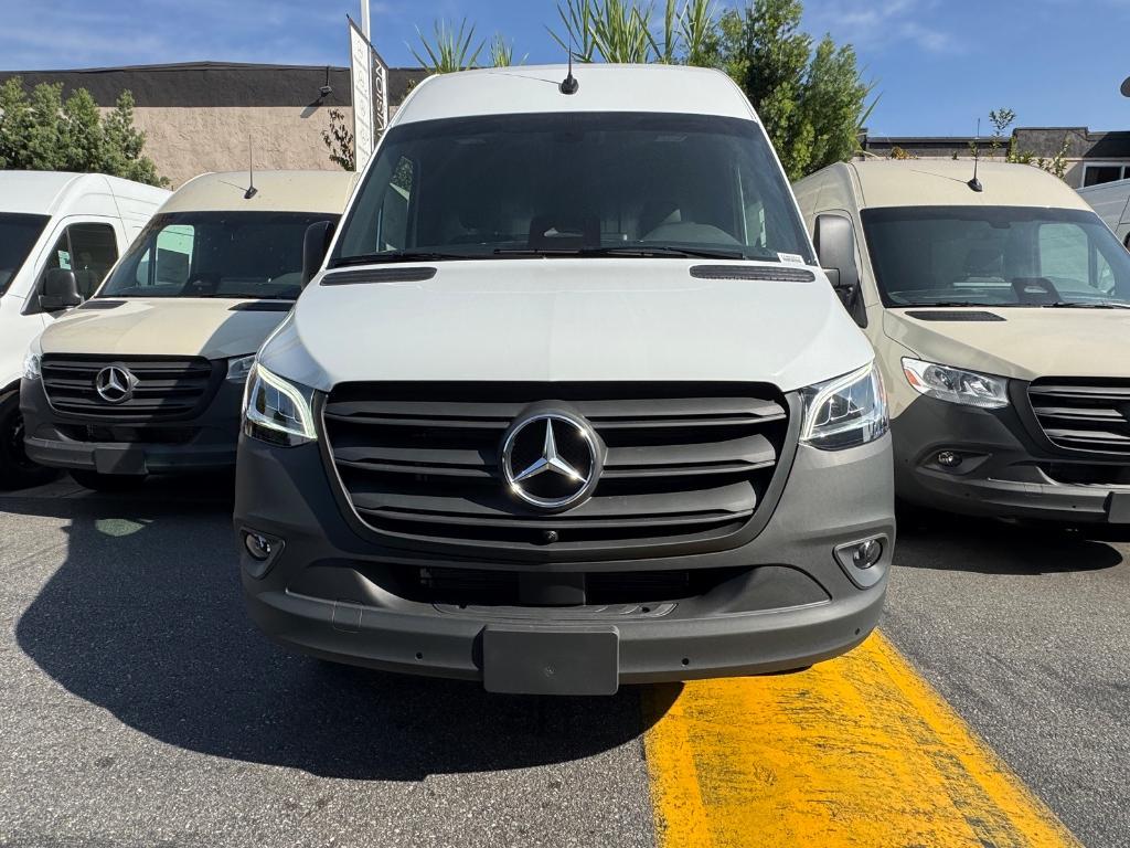 new 2026 Mercedes-Benz Sprinter 2500 car, priced at $78,617