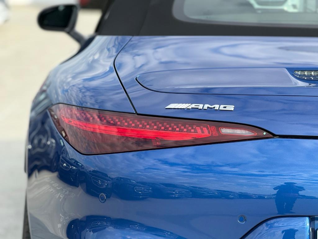 new 2025 Mercedes-Benz AMG SL 43 car, priced at $117,520