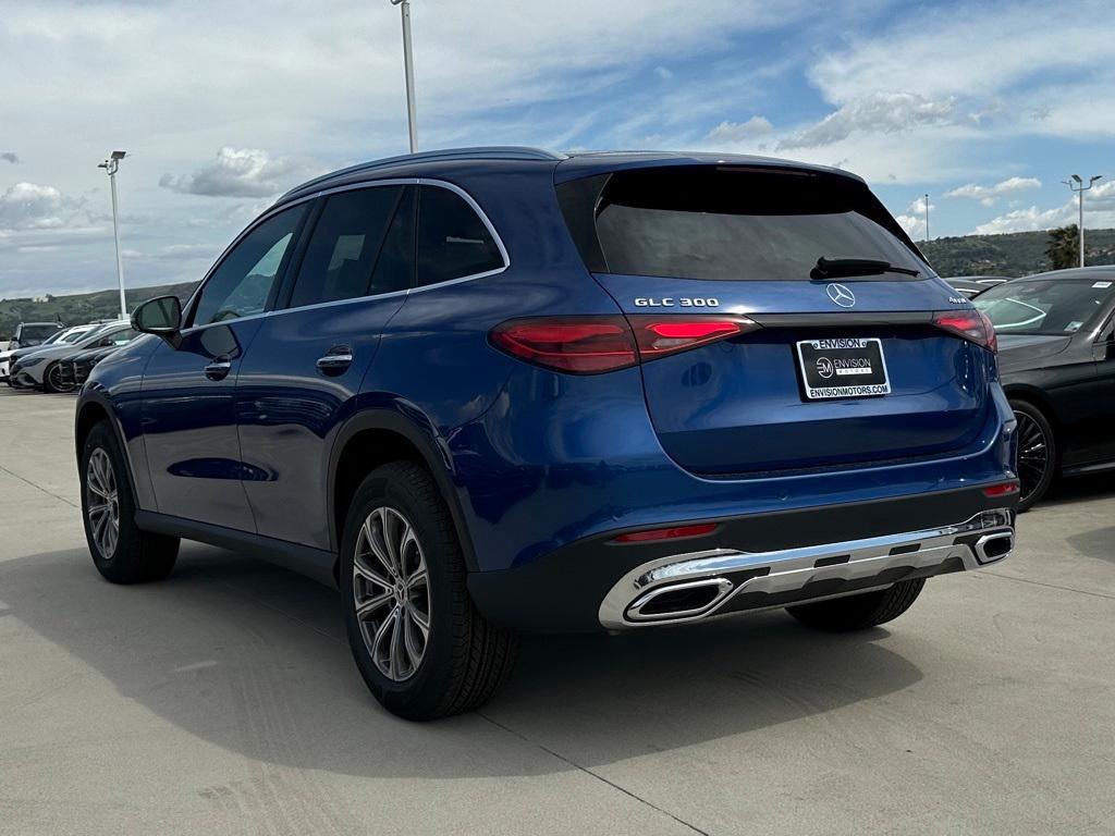 new 2025 Mercedes-Benz GLC 300 car, priced at $57,295