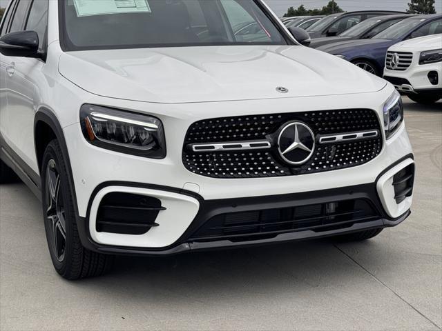 new 2024 Mercedes-Benz GLB 250 car, priced at $52,300