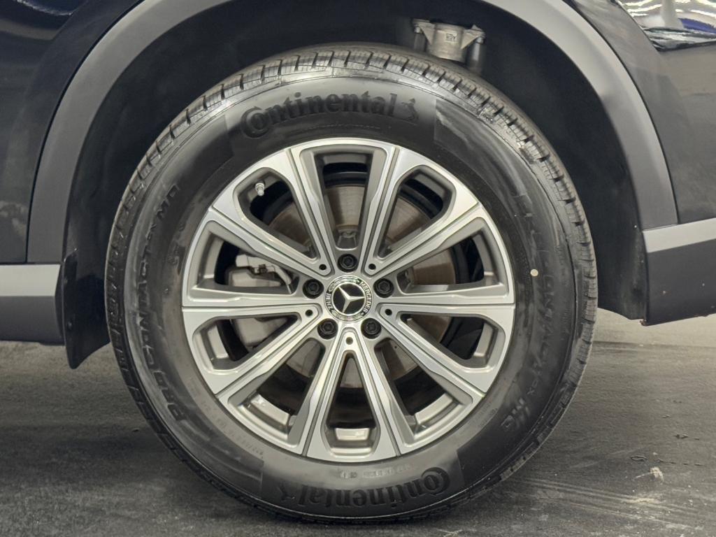 used 2025 Mercedes-Benz GLC 300 car, priced at $42,231