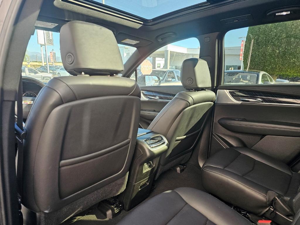 used 2025 Cadillac XT6 car, priced at $47,289