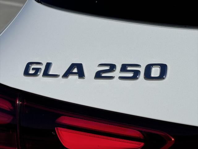 new 2025 Mercedes-Benz GLA 250 car, priced at $45,650