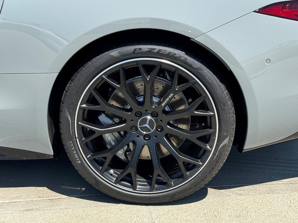 new 2025 Mercedes-Benz AMG SL 43 car, priced at $122,540