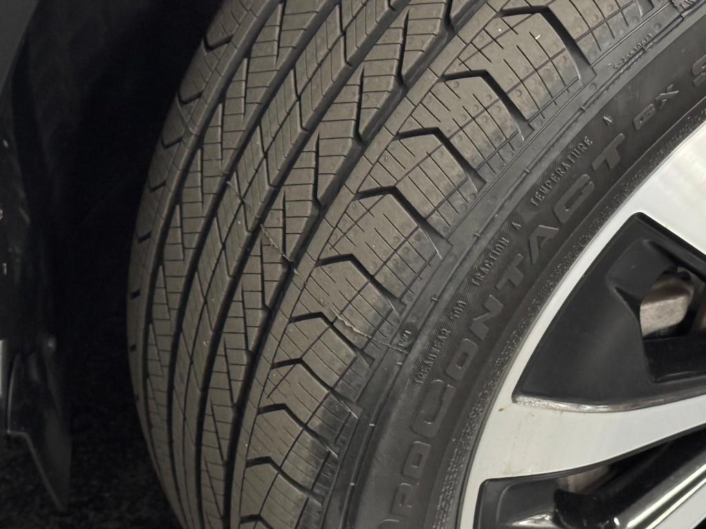 used 2022 Mercedes-Benz GLB 250 car, priced at $22,555