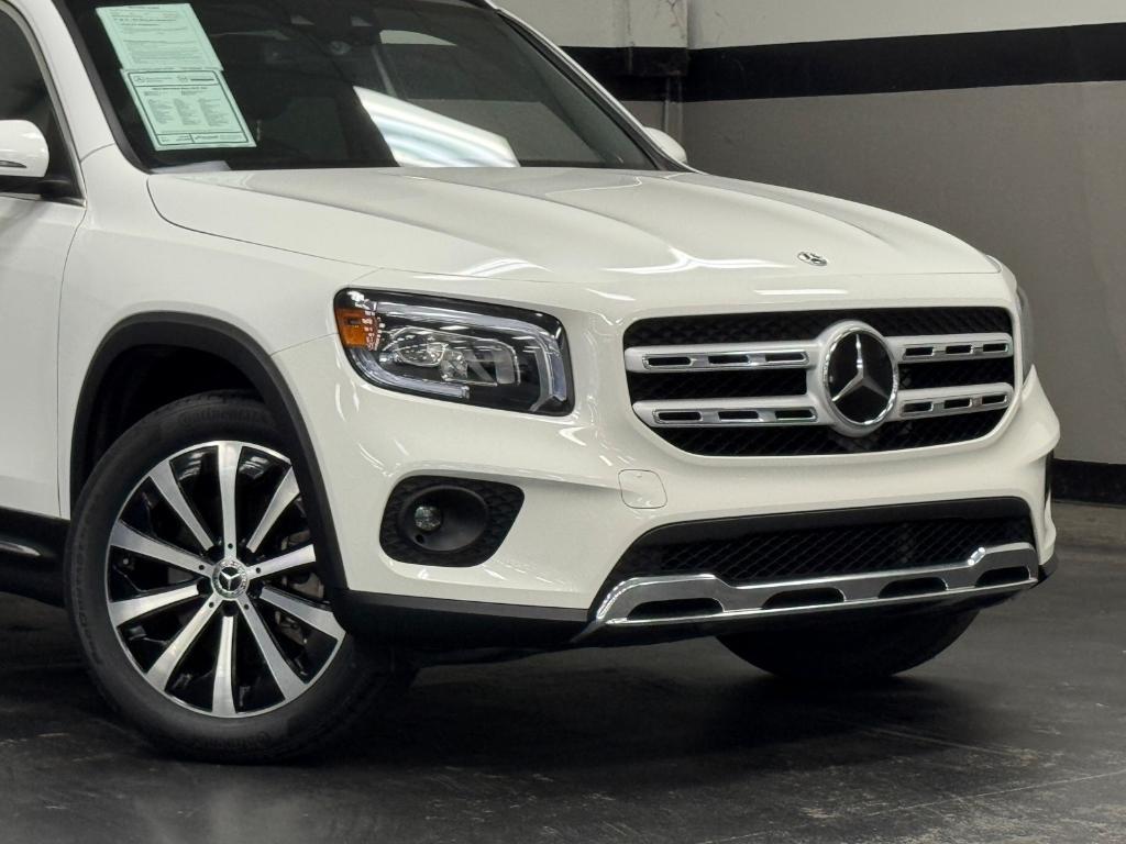 used 2022 Mercedes-Benz GLB 250 car, priced at $22,555