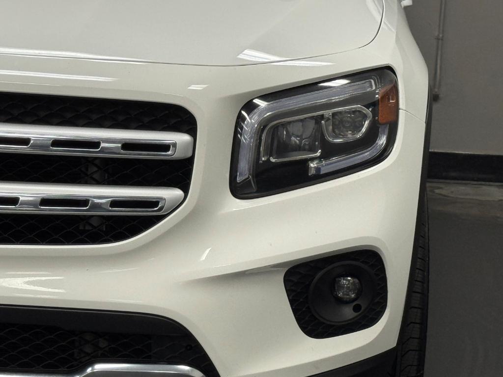 used 2022 Mercedes-Benz GLB 250 car, priced at $22,555