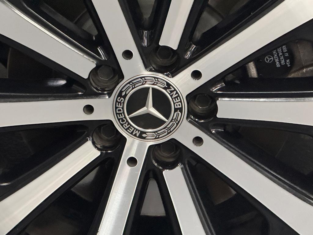 used 2022 Mercedes-Benz GLB 250 car, priced at $22,555