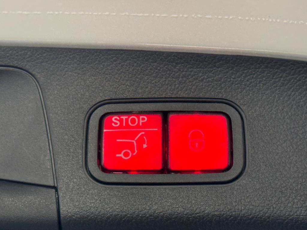 used 2025 Mercedes-Benz GLA 250 car, priced at $42,999