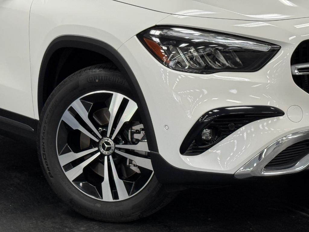 used 2025 Mercedes-Benz GLA 250 car, priced at $42,999