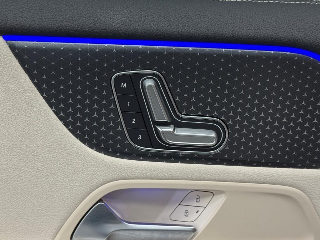 used 2025 Mercedes-Benz GLA 250 car, priced at $42,999