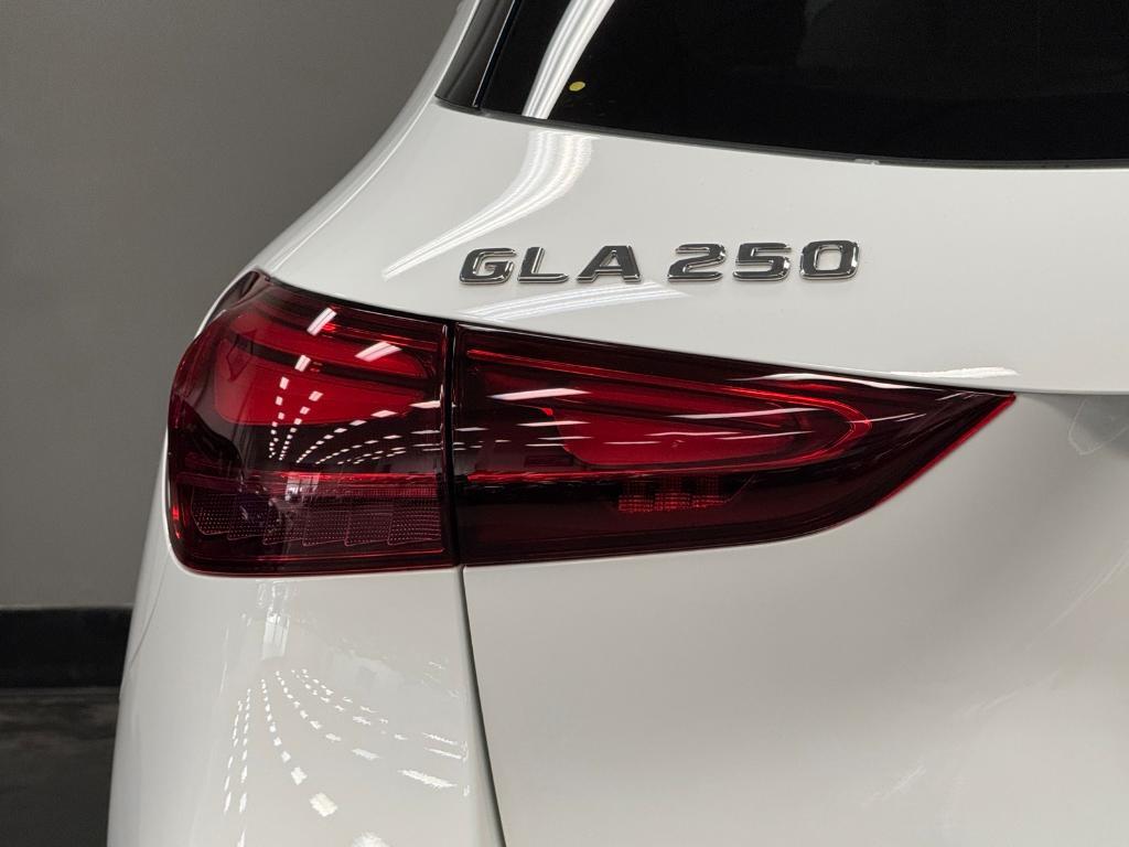 used 2025 Mercedes-Benz GLA 250 car, priced at $42,999
