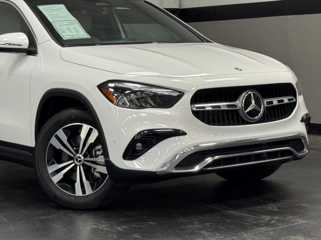 used 2025 Mercedes-Benz GLA 250 car, priced at $42,999