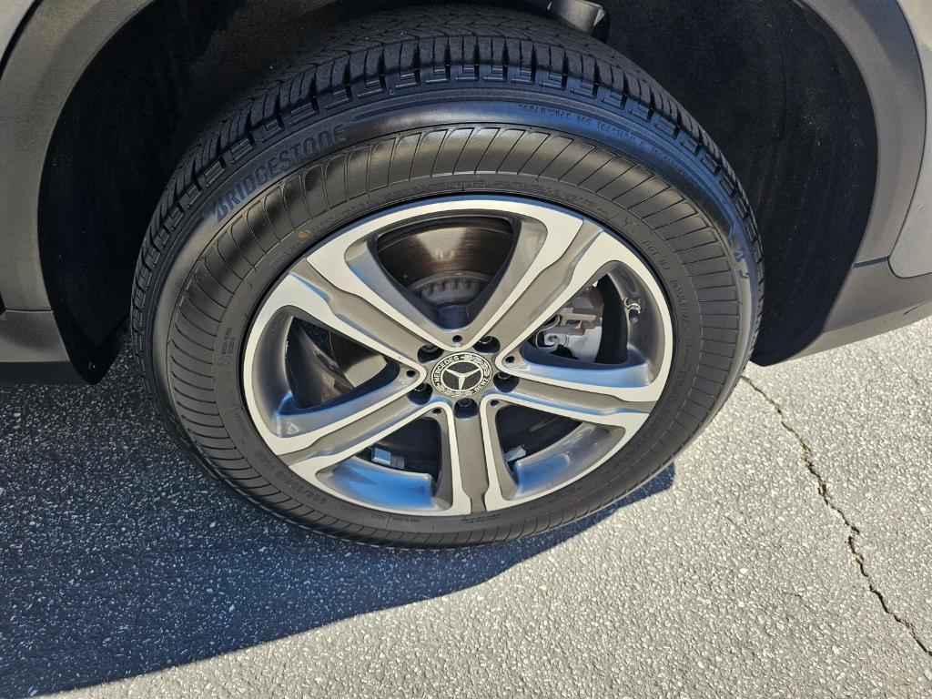 used 2019 Mercedes-Benz GLC 300 car, priced at $20,888