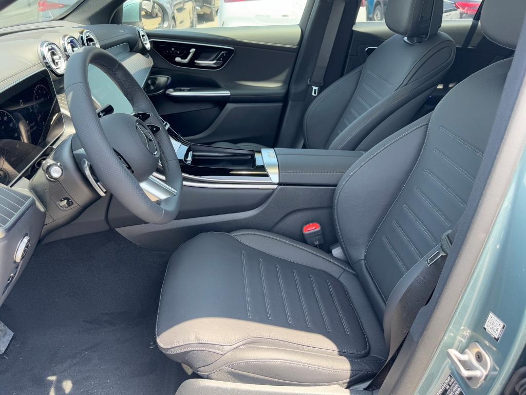 new 2025 Mercedes-Benz GLC 300 car, priced at $63,165