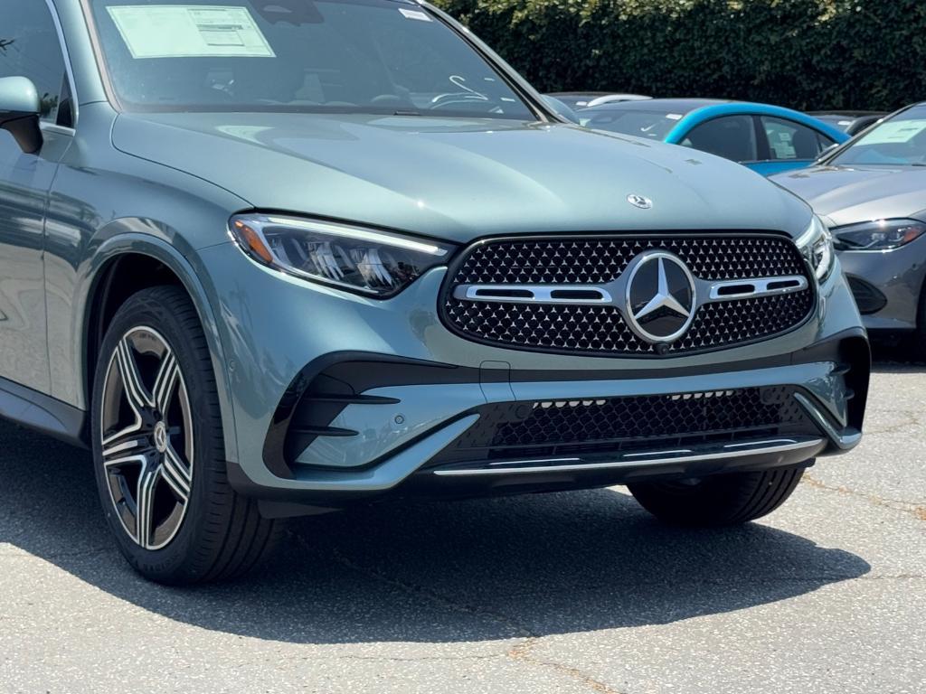 new 2025 Mercedes-Benz GLC 300 car, priced at $63,165