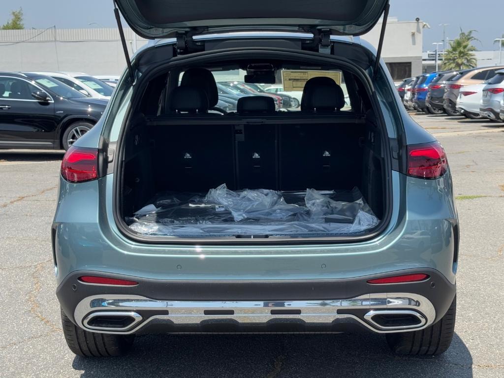 new 2025 Mercedes-Benz GLC 300 car, priced at $63,165