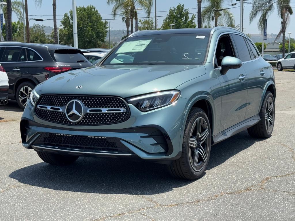 new 2025 Mercedes-Benz GLC 300 car, priced at $63,165