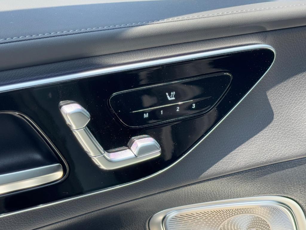 new 2025 Mercedes-Benz GLC 300 car, priced at $63,165