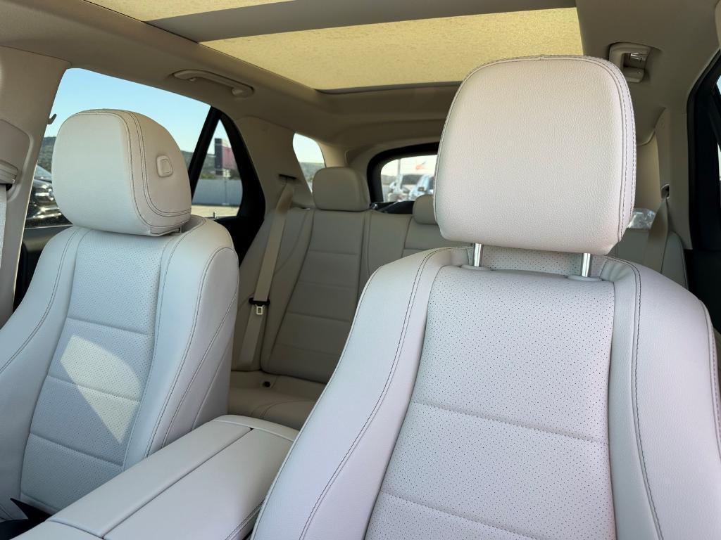 new 2026 Mercedes-Benz GLE 450 car, priced at $81,800