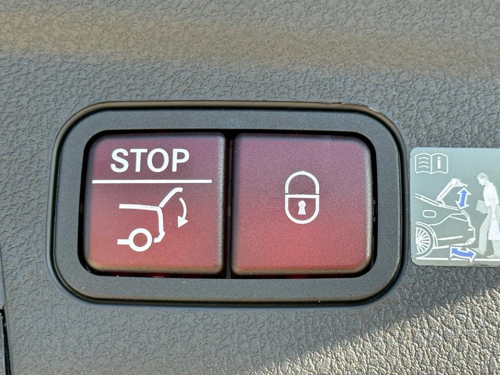 new 2026 Mercedes-Benz GLE 450 car, priced at $81,800