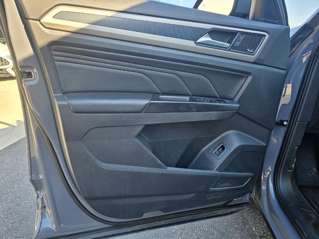 used 2020 Volkswagen Atlas Cross Sport car, priced at $24,999