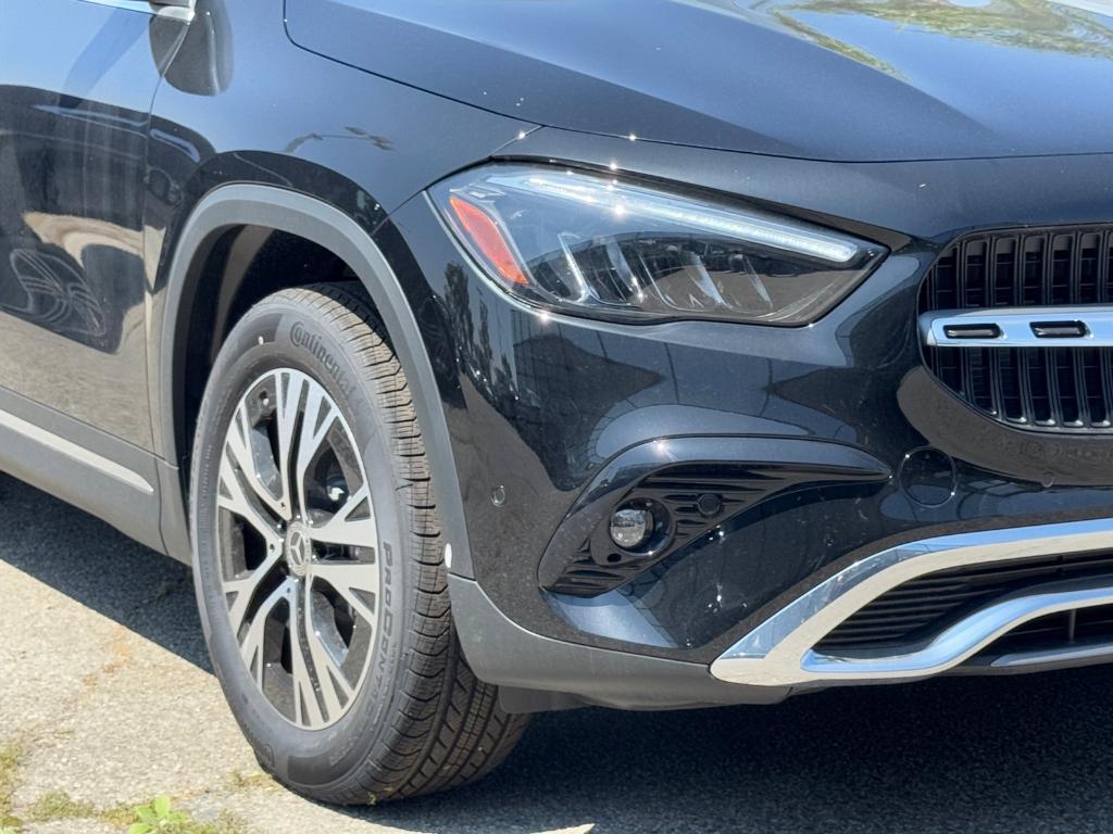 new 2025 Mercedes-Benz GLA 250 car, priced at $47,295