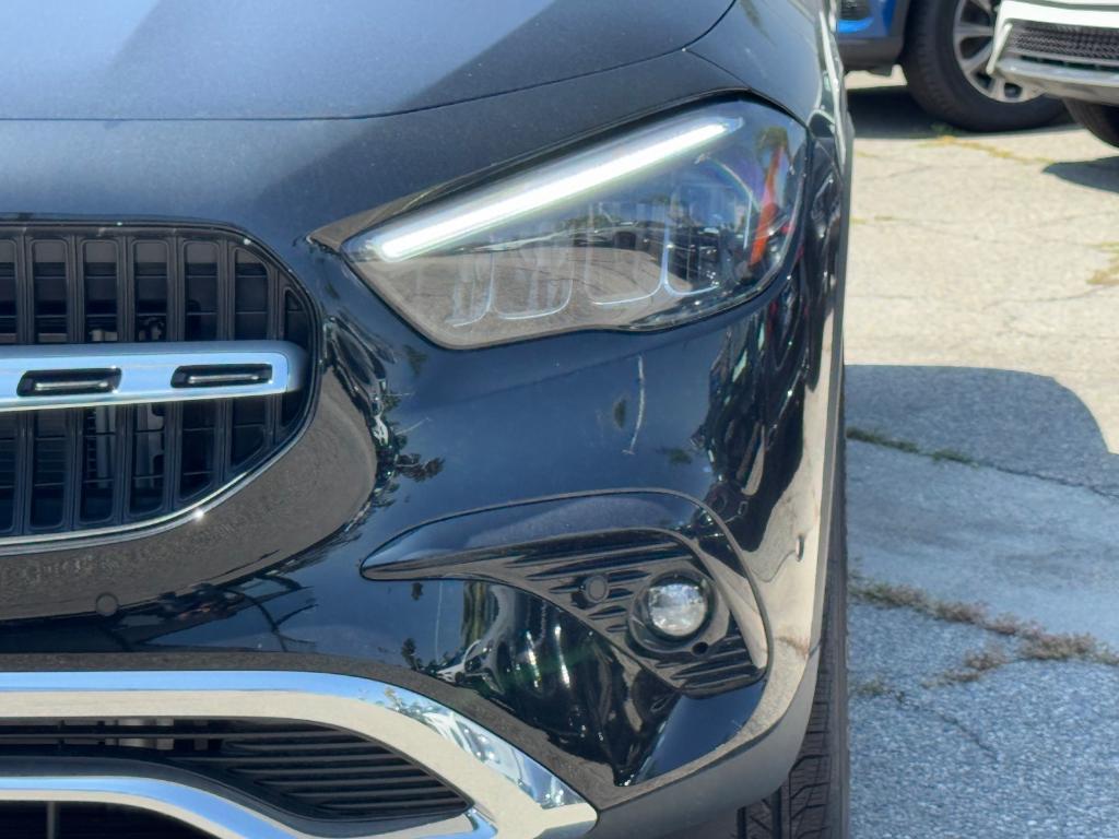new 2025 Mercedes-Benz GLA 250 car, priced at $47,295