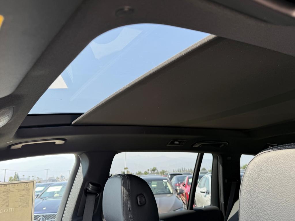 new 2025 Mercedes-Benz GLS 450 car, priced at $96,655