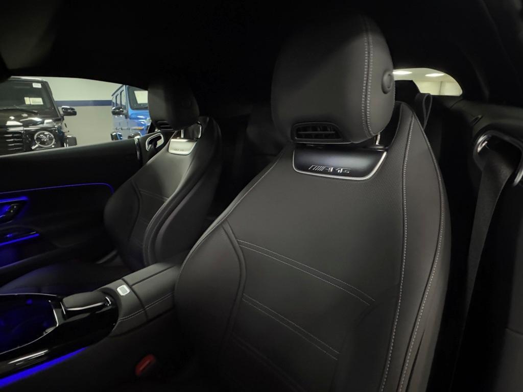 new 2025 Mercedes-Benz AMG SL 43 car, priced at $120,330