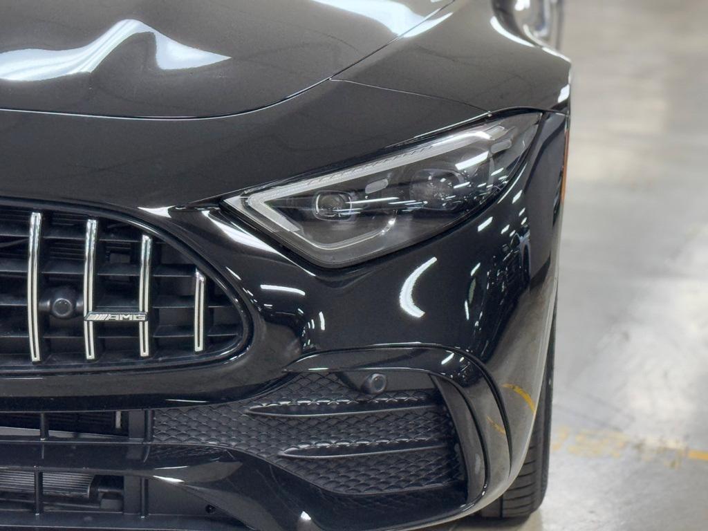 new 2025 Mercedes-Benz AMG SL 43 car, priced at $120,330