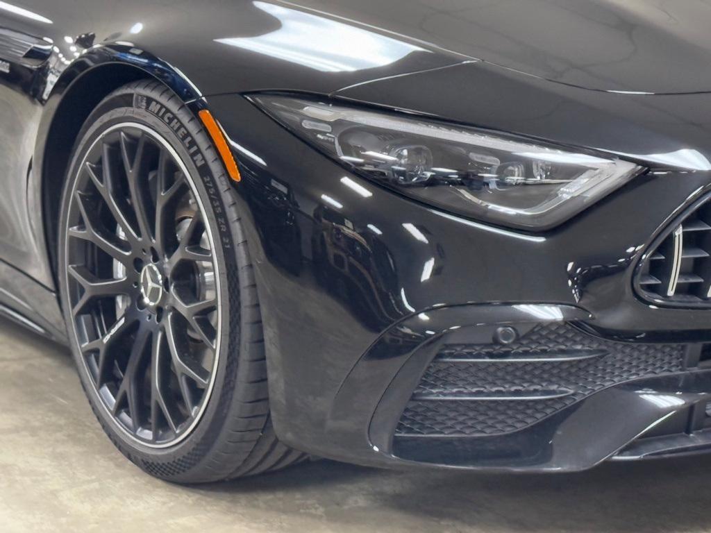 new 2025 Mercedes-Benz AMG SL 43 car, priced at $120,330