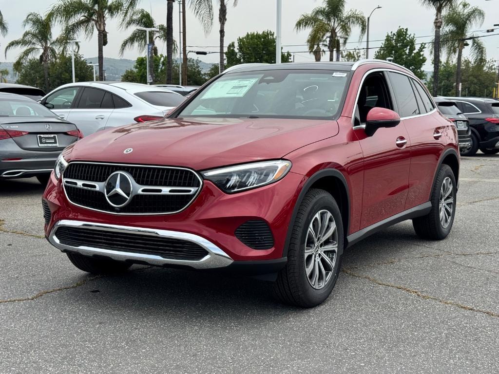 new 2025 Mercedes-Benz GLC 300 car, priced at $60,020