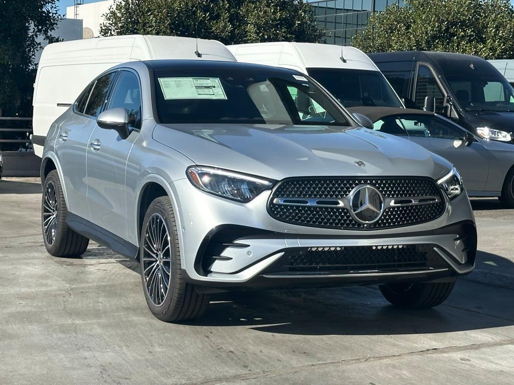 new 2025 Mercedes-Benz GLC 300 car, priced at $71,000
