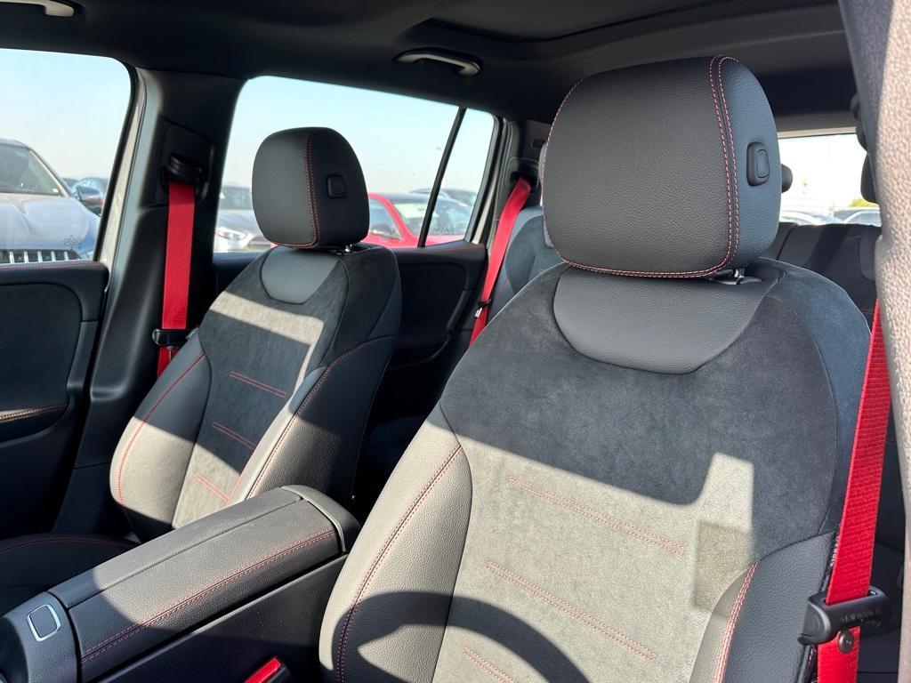 new 2025 Mercedes-Benz AMG GLB 35 car, priced at $62,360