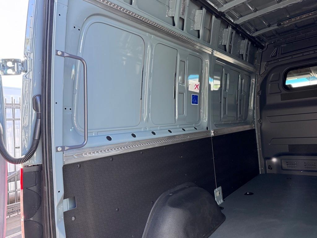new 2025 Mercedes-Benz Sprinter 2500 car, priced at $67,073
