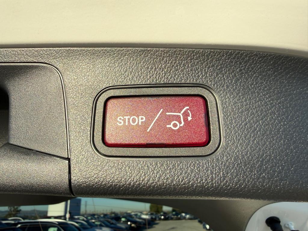 new 2026 Mercedes-Benz GLA 250 car, priced at $45,130