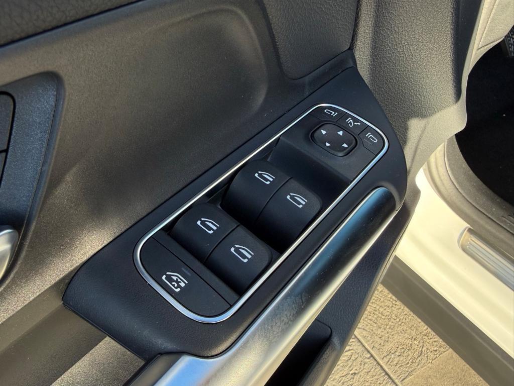 new 2026 Mercedes-Benz GLA 250 car, priced at $45,130