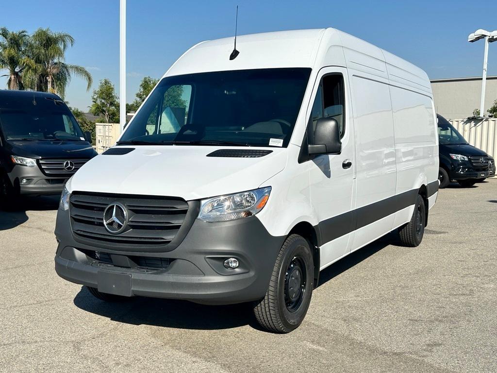 new 2025 Mercedes-Benz Sprinter 2500 car, priced at $68,218