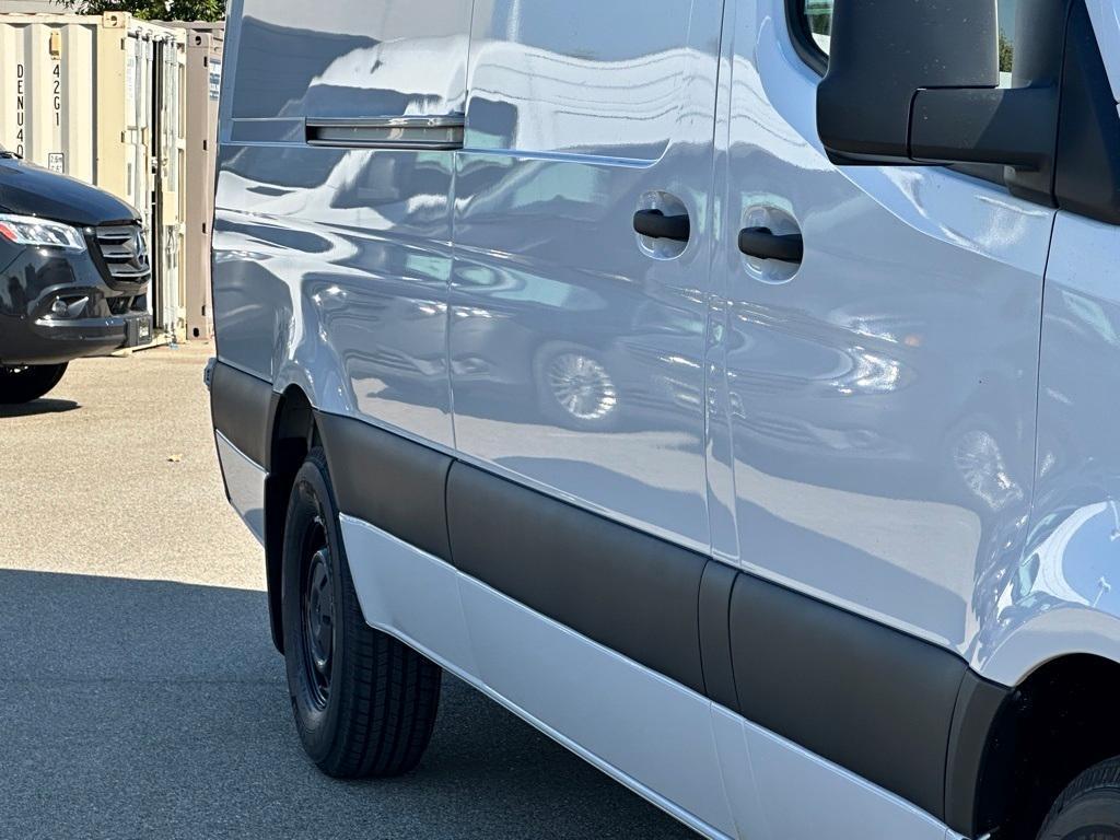 new 2025 Mercedes-Benz Sprinter 2500 car, priced at $68,218