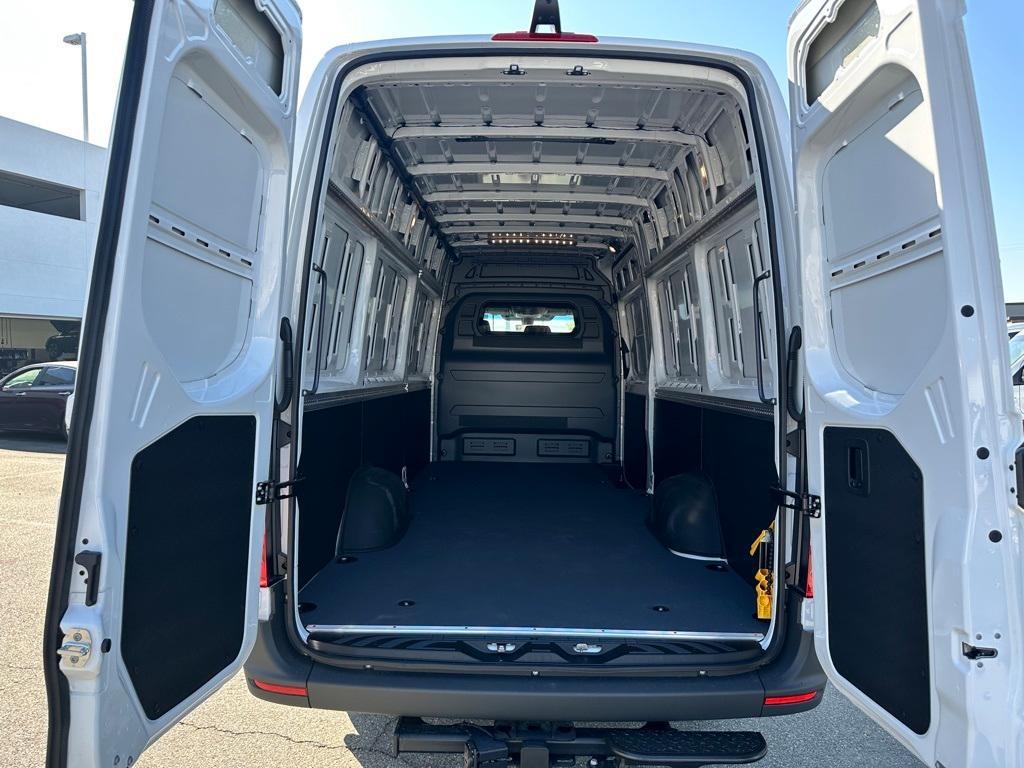 new 2025 Mercedes-Benz Sprinter 2500 car, priced at $68,218